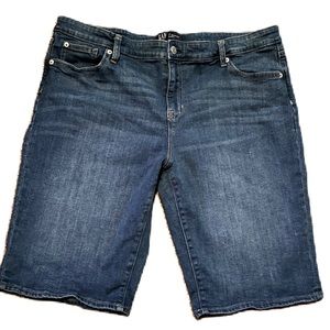 Women’s Gap Bermuda Denim Shorts